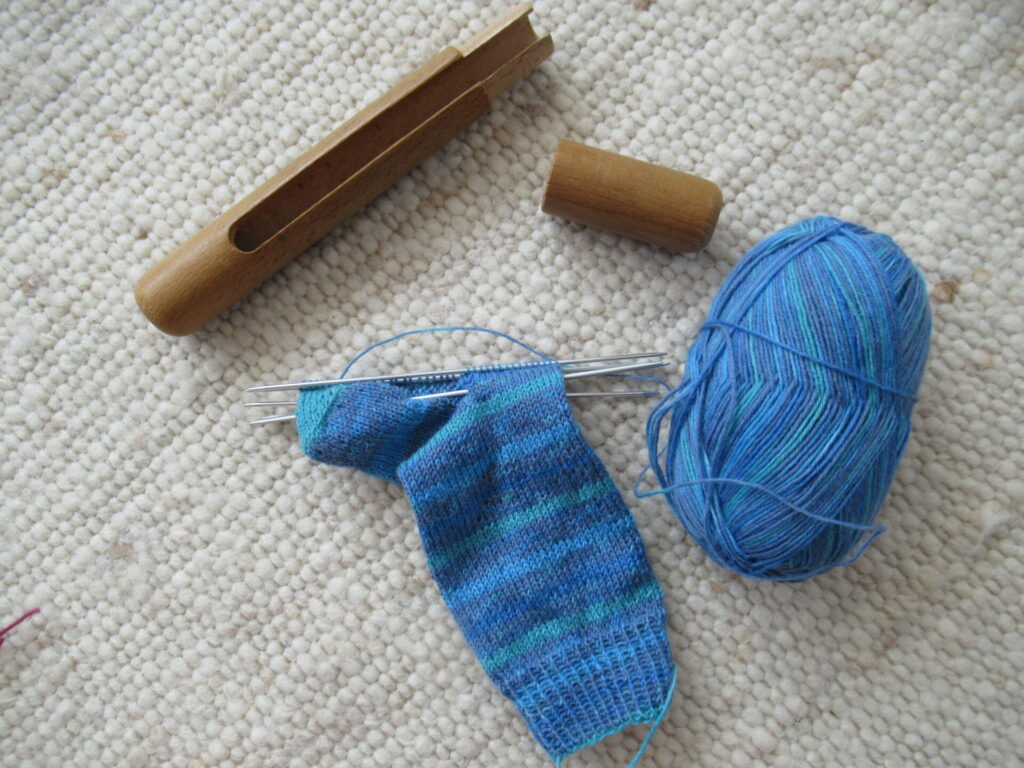 Sock Knitting Basket – Merula Designs