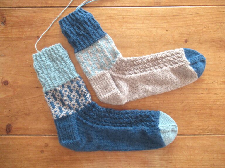 Prairie Spring Socks: Wonderful Pattern for Speckled Sock Yarn